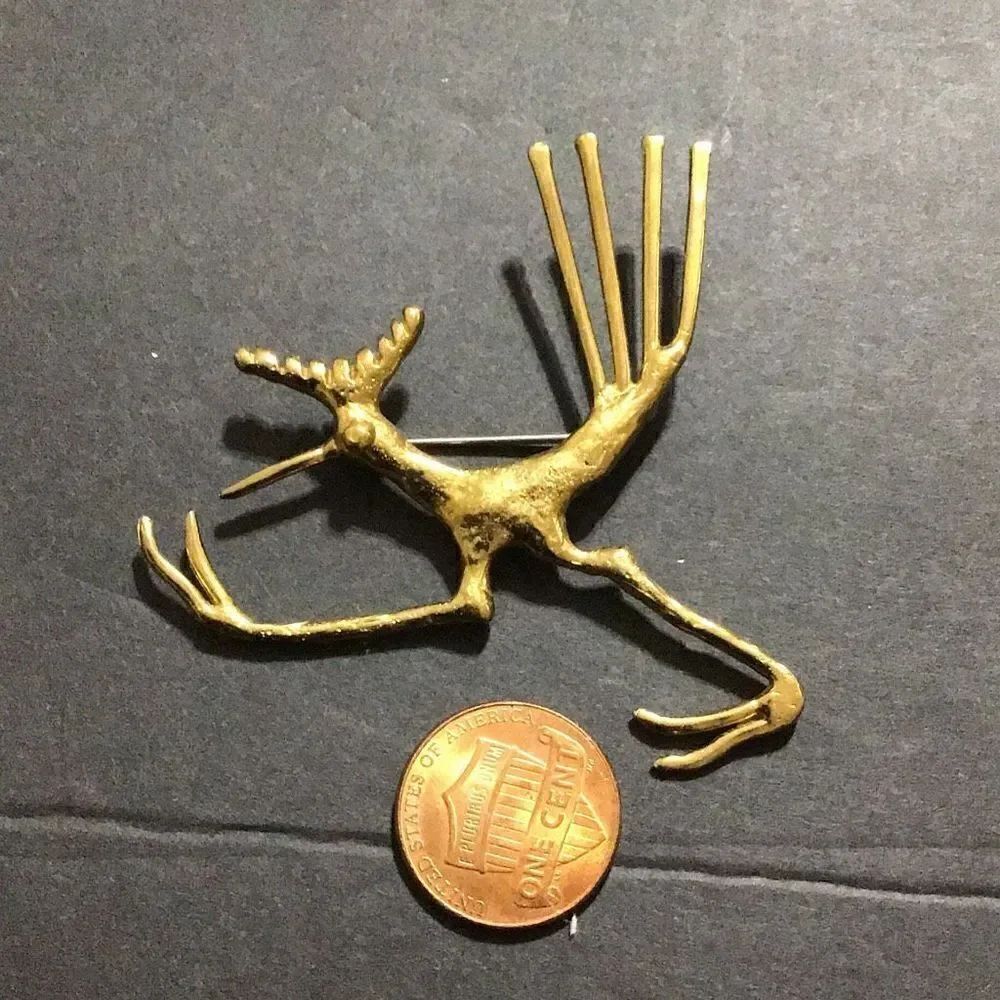 Brooch vintage road runner brooch tested good for 10 k